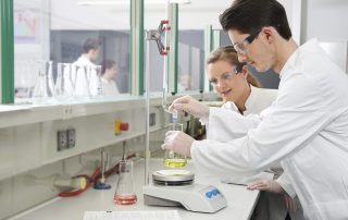 Gehaltsbestimmung mit Titration