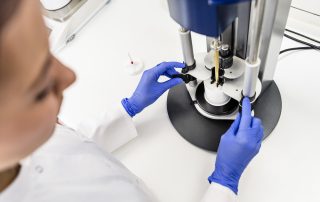 Mit dem Salbenautomaten arbeiten